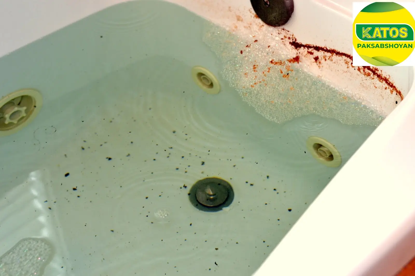 روش تمیز کردن وان و جکوزی